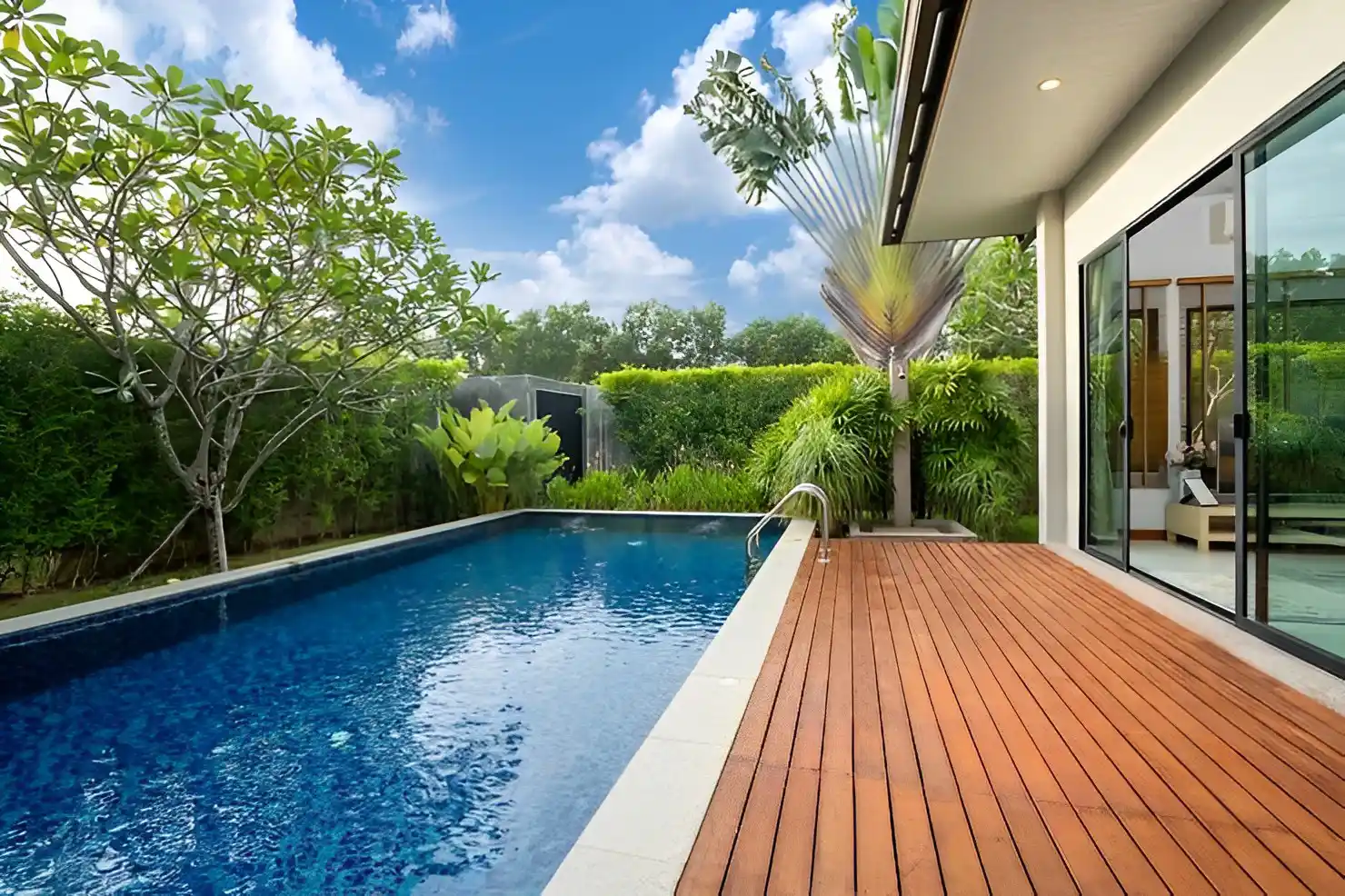 Read more about the article How to clean my pool and the outdoor area of my house for the summer?